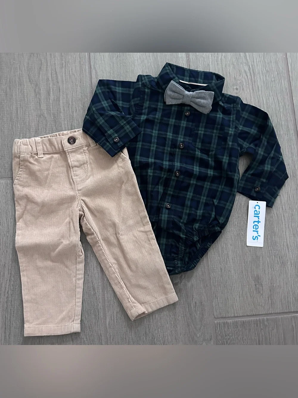 Carter’s Baby Boys 9 Months Plaid Shirt Bow Tie Corduroy Pants Outfit Set NWT